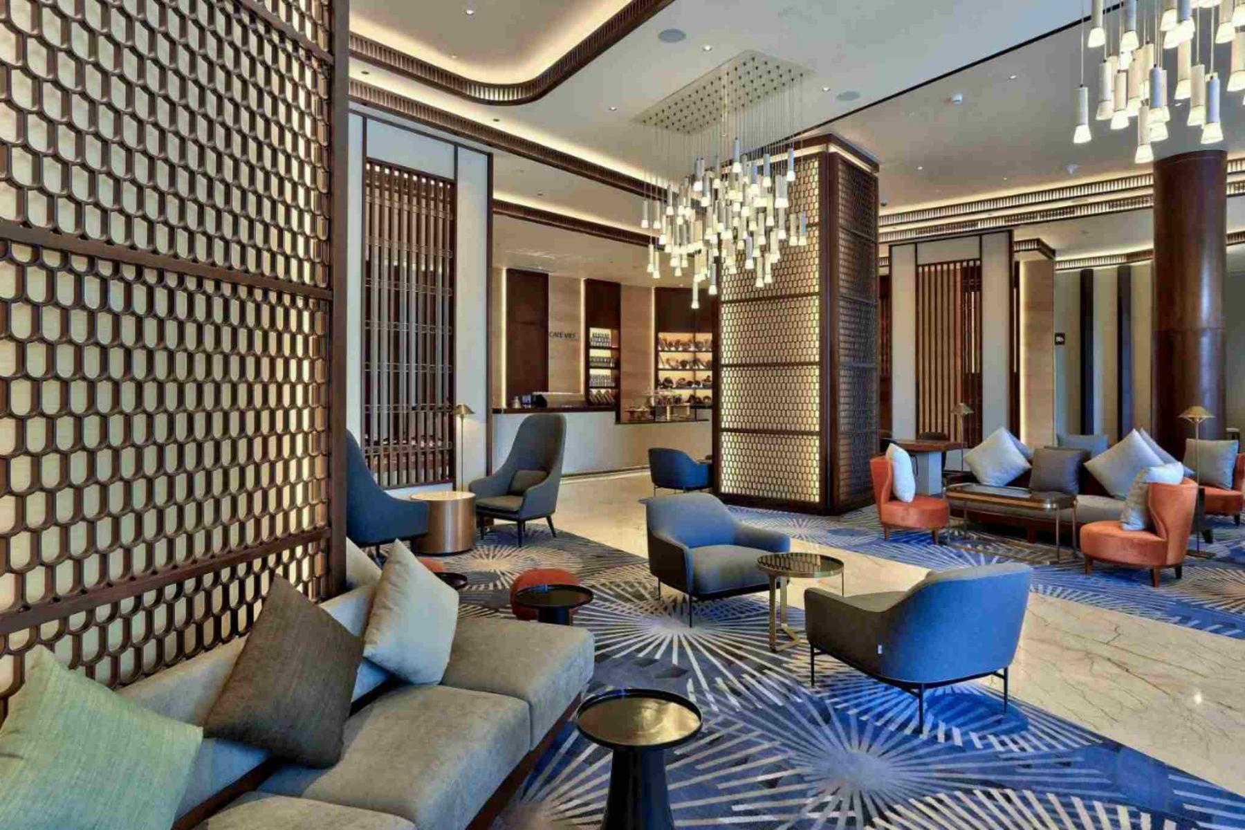 Không gian sảnh ấn tượng của Hiton Da Nang Hotel  